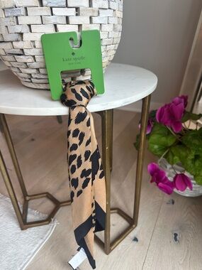 kate spade Leopard-Print Skinny Scarf in Tan & Black